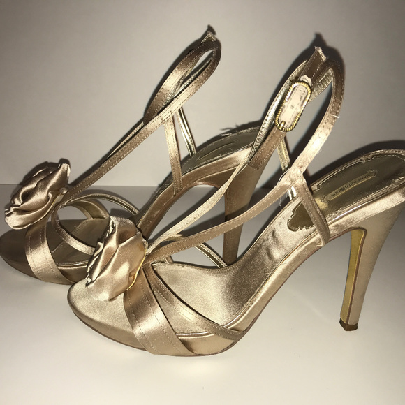 MaxStudio Satin Heels - Picture 5 of 6